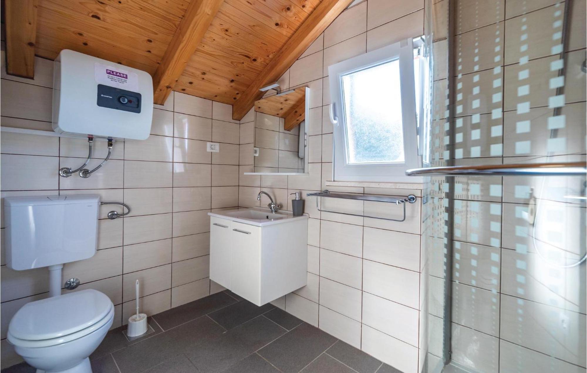 4 Bedroom Gorgeous Home In Prigradica Exterior photo