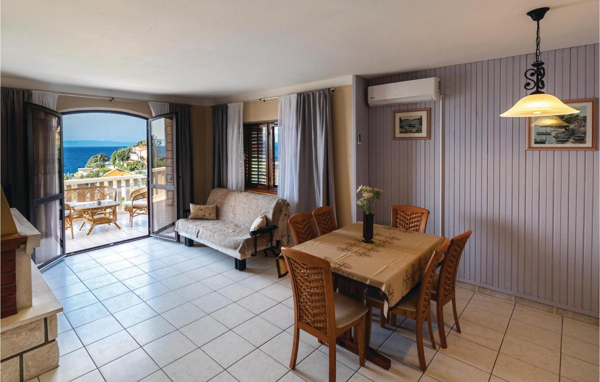 4 Bedroom Gorgeous Home In Prigradica Exterior photo