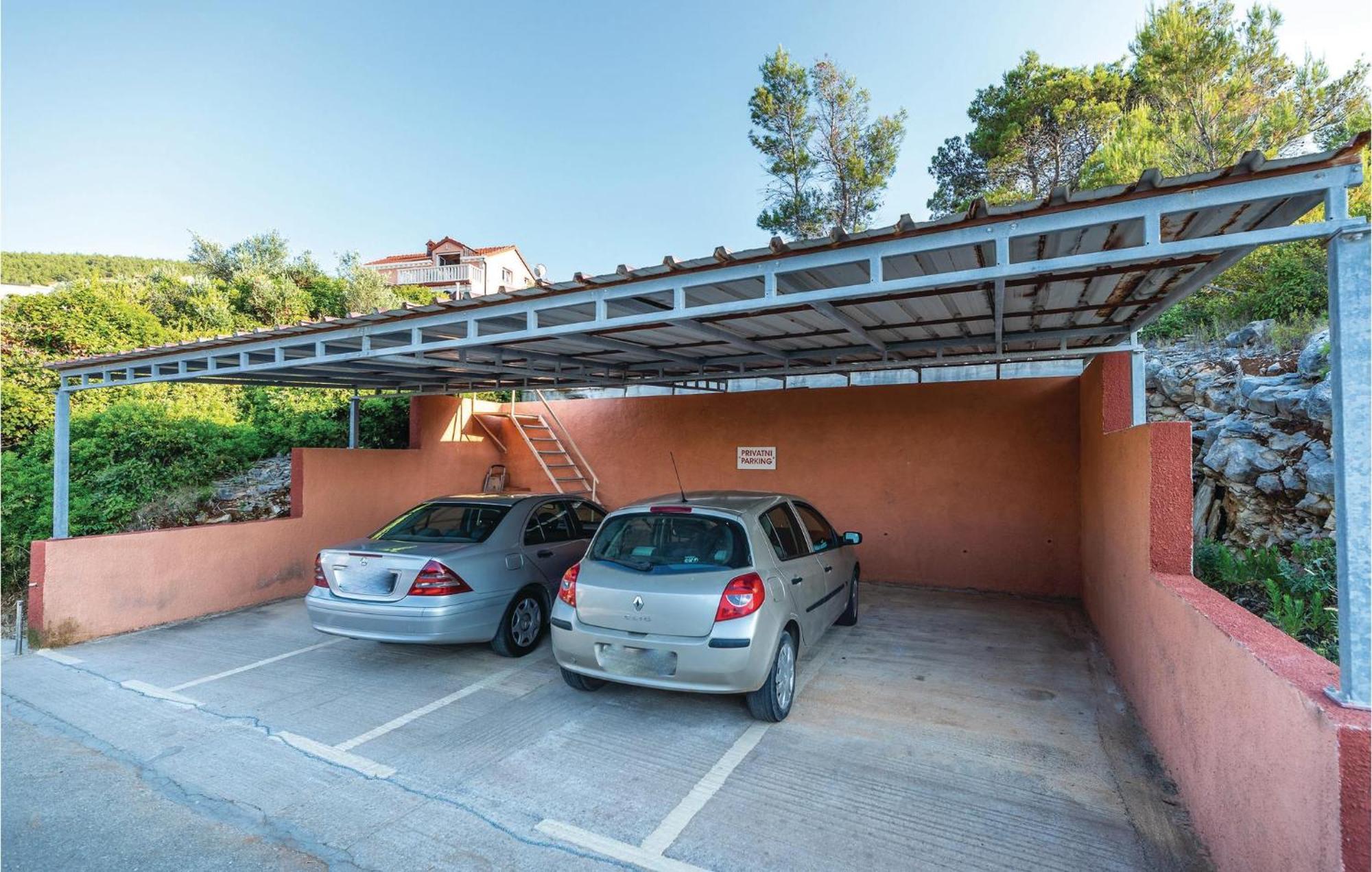 4 Bedroom Gorgeous Home In Prigradica Exterior photo