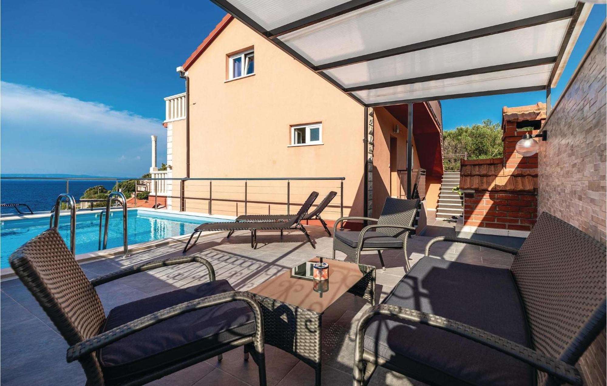 4 Bedroom Gorgeous Home In Prigradica Exterior photo